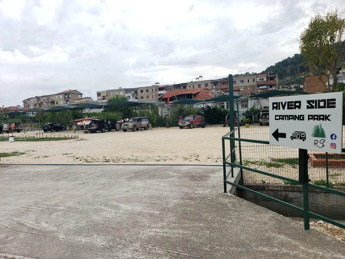 Hotel River Side Camping Berat 0*,  Albánie